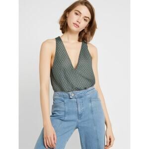 Zara Trafalac Metallic Sleeveless Diamond Printed V-Neck Blouse